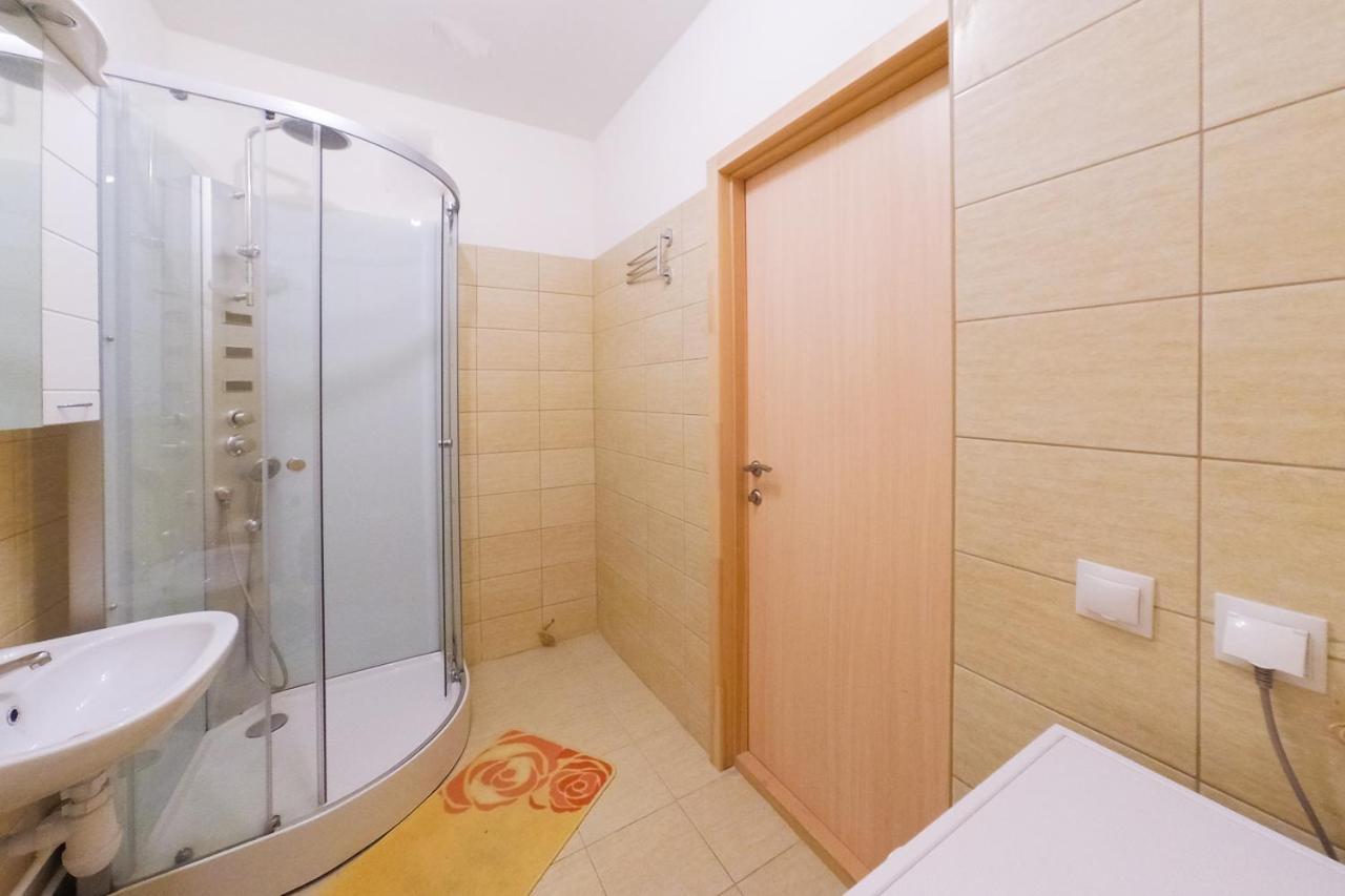 Apartment Artek Ekaterinburg Dış mekan fotoğraf